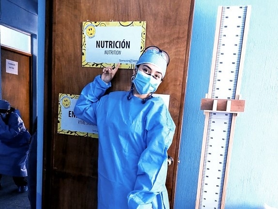 Volunteer nutritionist Monica Arredondo during a surgical program in Guatemala. Photo: Rohanna Mertens