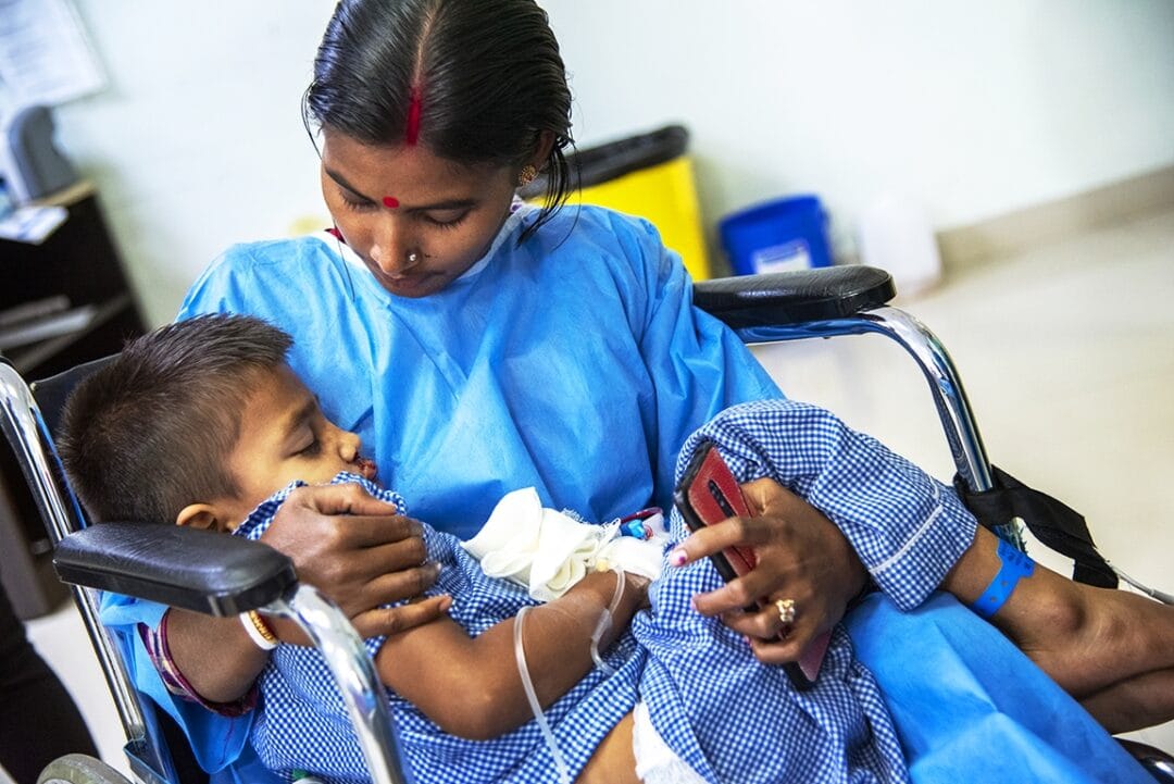 Rahki embraces Shyam after his cleft lip surgery at the Durgapur Cleft Centre. Photo: Rohanna Mertens.