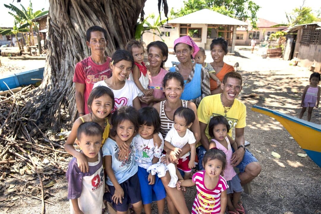 Loraine and her family. Photo: Jörgen Hildebrandt.