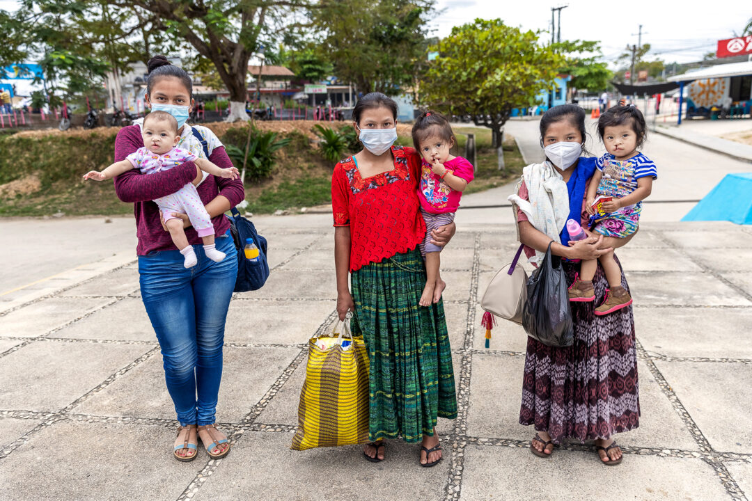 Group of mothers and babies with cleft,